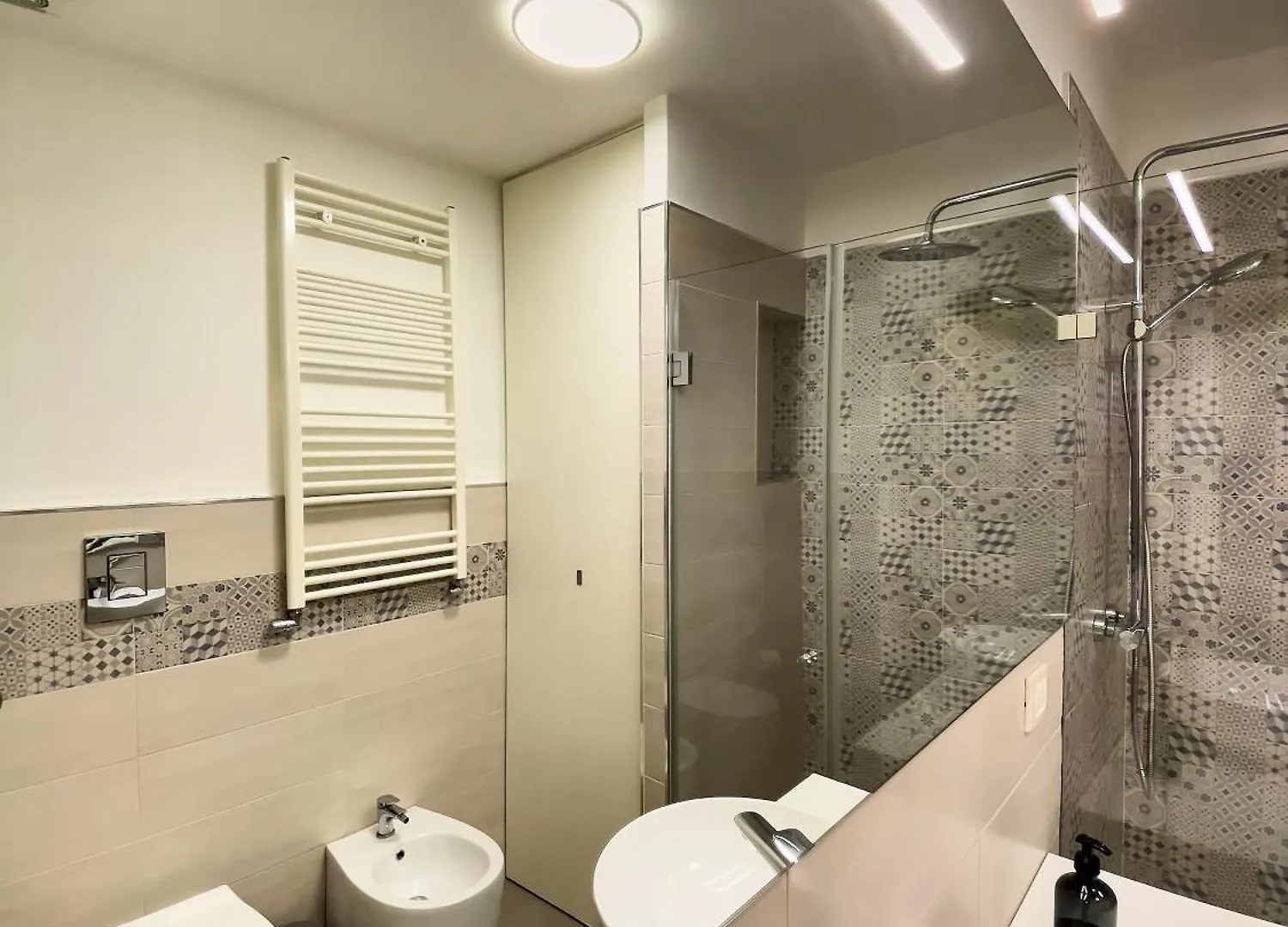 팔레르모 Flat44 아파트